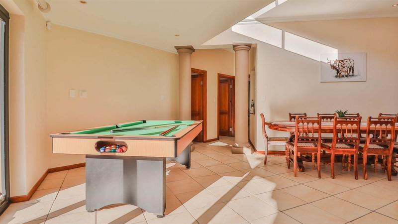 5 Bedroom Property for Sale in Glentana Western Cape